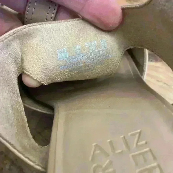 Naturalizer wedge sandals size 8 - Picture 5 of 5